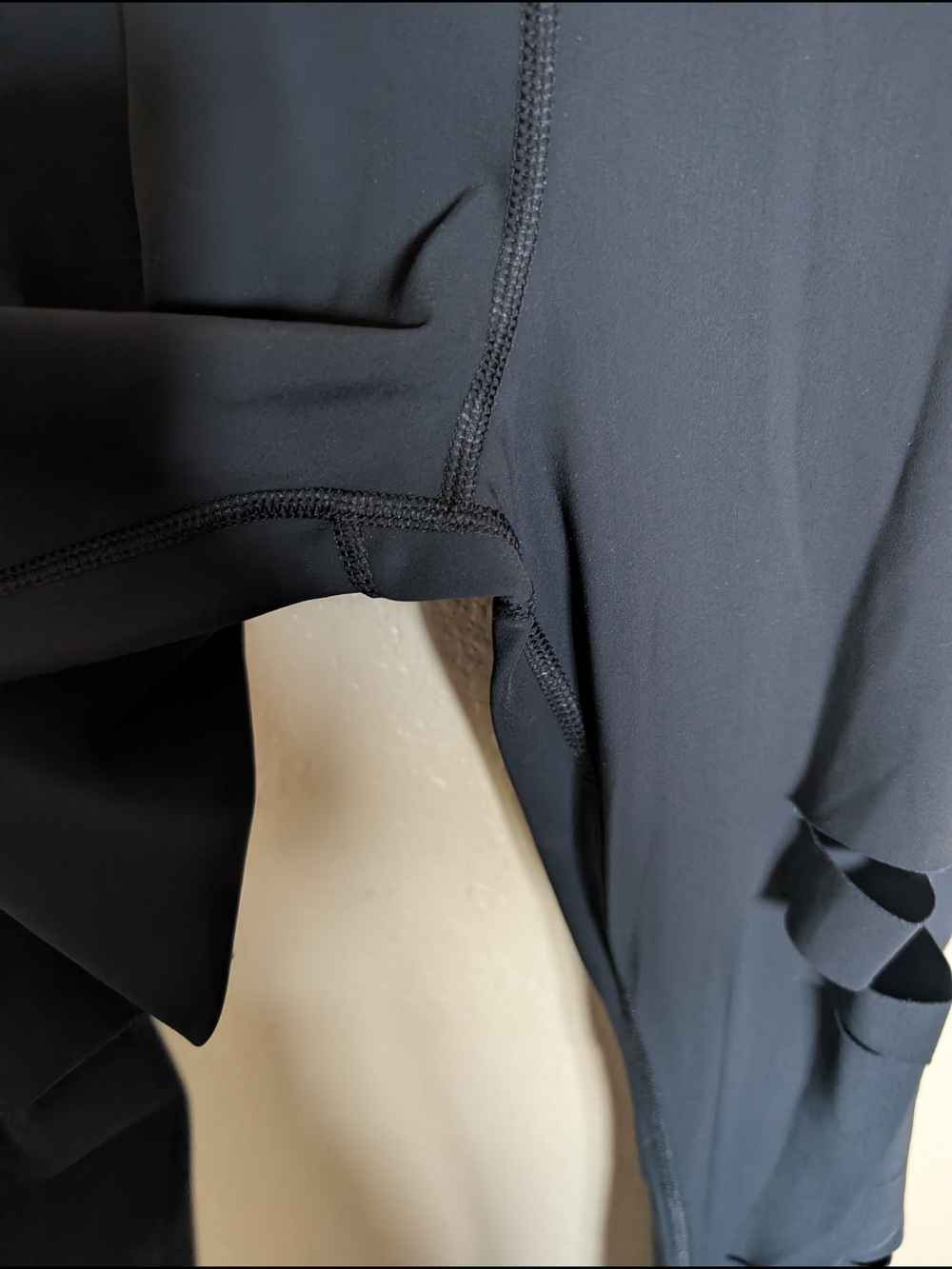 NWOT ALO Yoga Black Ripped Warrior High-Rise Leggings - Picture 5 of 8